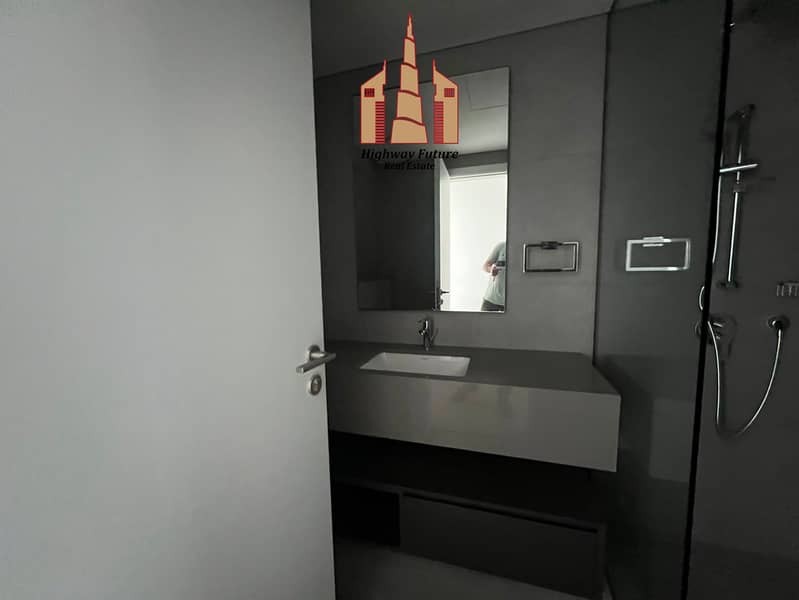 26 75b31fb8-ded5-49d2-bb86-16801e6315a2. jpg