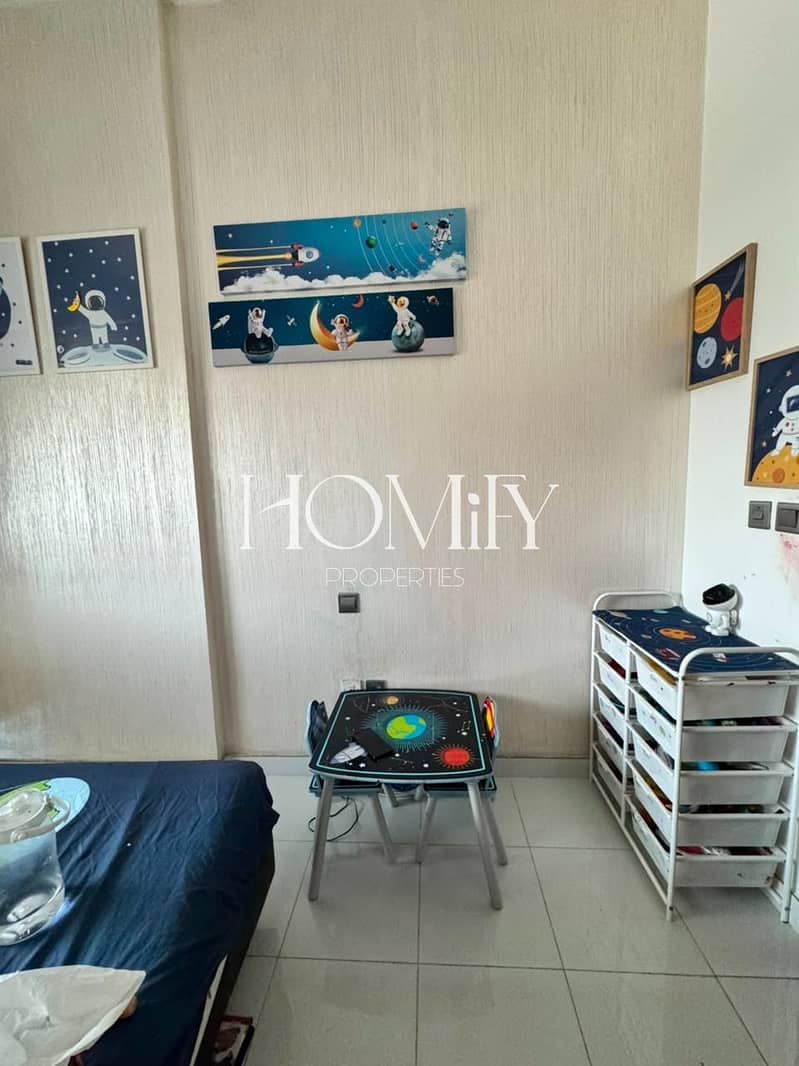 10 db8f9c30-730b-408e-ad96-38dce1738c70. jpg