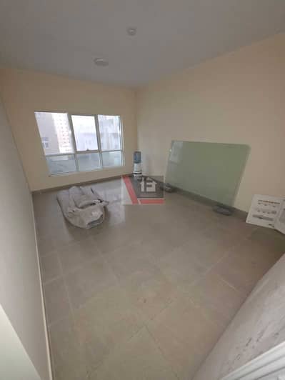 2 Bedroom Flat for Rent in Bu Daniq, Sharjah - 20260618_185349. jpg 2 Bedroom Flat for Rent in Bu Daniq, Sharjah - 20260618_185349. jpg