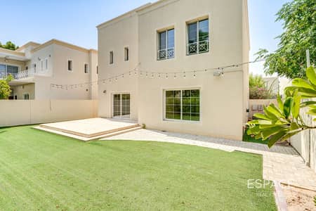 3 Bedroom Villa for Rent in The Lakes, Dubai - Large Layout | Prime Location | Must See