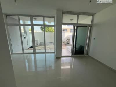 3 Schlafzimmer Townhouse zum zur Miete in DAMAC Hills 2 (Akoya by DAMAC), Dubai - Reihenhaus in DAMAC Hills 2 (Akoya by DAMAC), 3 schlafzimmer, 79999 AED - 15852046