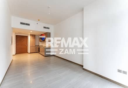 1 Bedroom Flat for Rent in Business Bay, Dubai - Canal View | Large Layout | Vacant 31-Jul 1 Bedroom Flat for Rent in Business Bay, Dubai - Canal View | Large Layout | Vacant 31-Jul