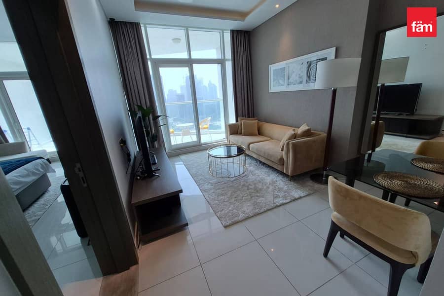 With Balcony | Waterfront Canal View With Balcony | Waterfront Canal View