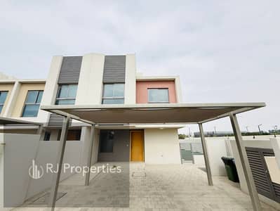 3 Bedroom Townhouse for Rent in Al Zahia, Sharjah - c442af61-34f7-4cd2-8a1b-d6b73a044f9a. jpg 3 Bedroom Townhouse for Rent in Al Zahia, Sharjah - c442af61-34f7-4cd2-8a1b-d6b73a044f9a. jpg