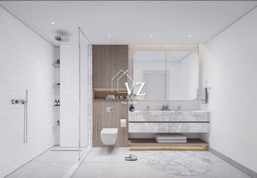 7 Art Bay - bathroom. jpg