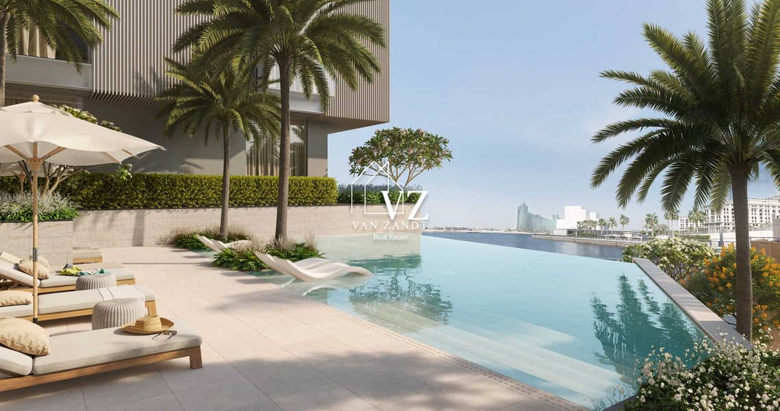 9 Art Bay - pool deck. jpg