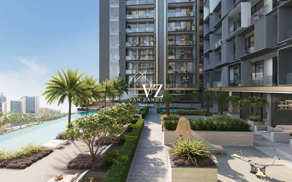 16 Art Bay - pool terrace. jpg