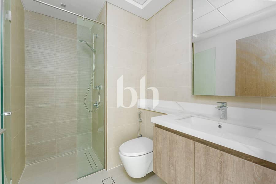 17 Al Badia Living C 606 LR 1