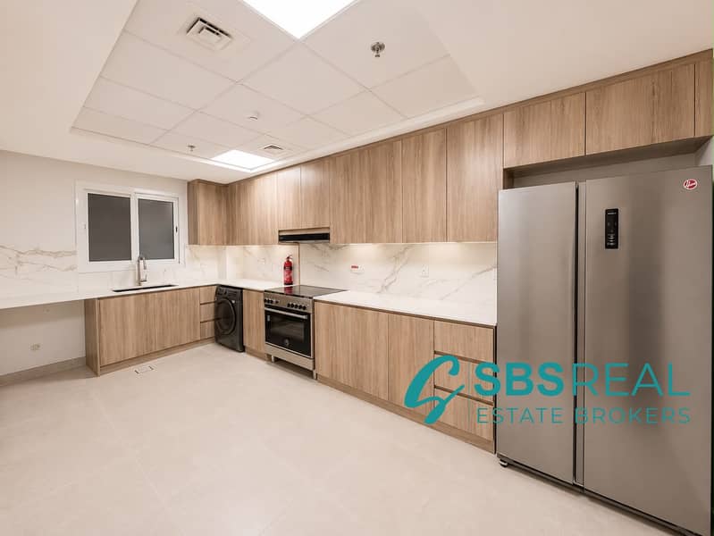 4 84e657bd-3ea7-4201-ab07-adeaacd381b3. jpg