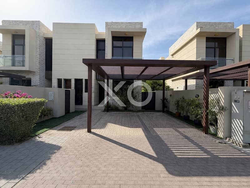 4 Bed | Semi-Upgraded | 4 Cheques 4 Bed | Semi-Upgraded | 4 Cheques