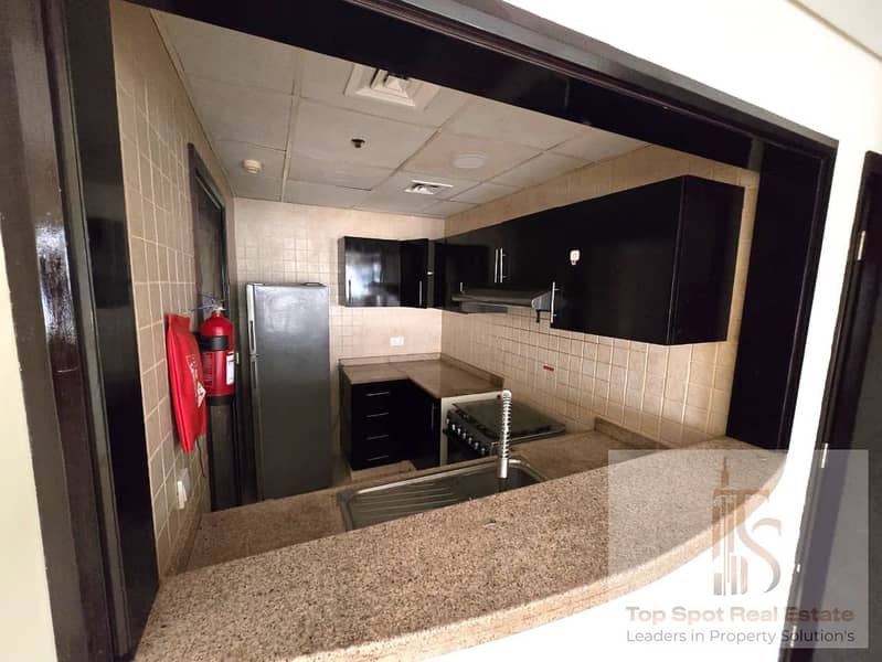 12 KITCHEN2. jpeg