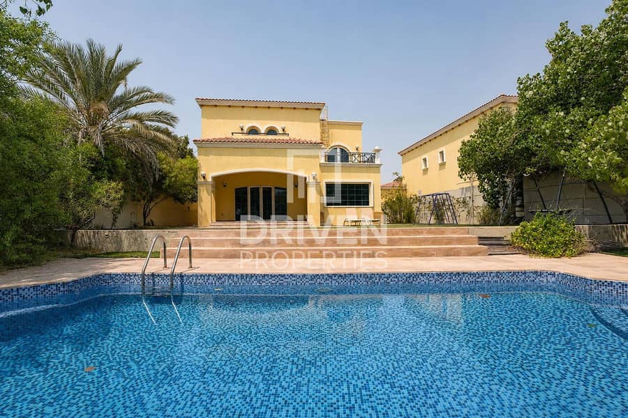 Large Plot | Private Pool | Exceptional Villa Large Plot | Private Pool | Exceptional Villa
