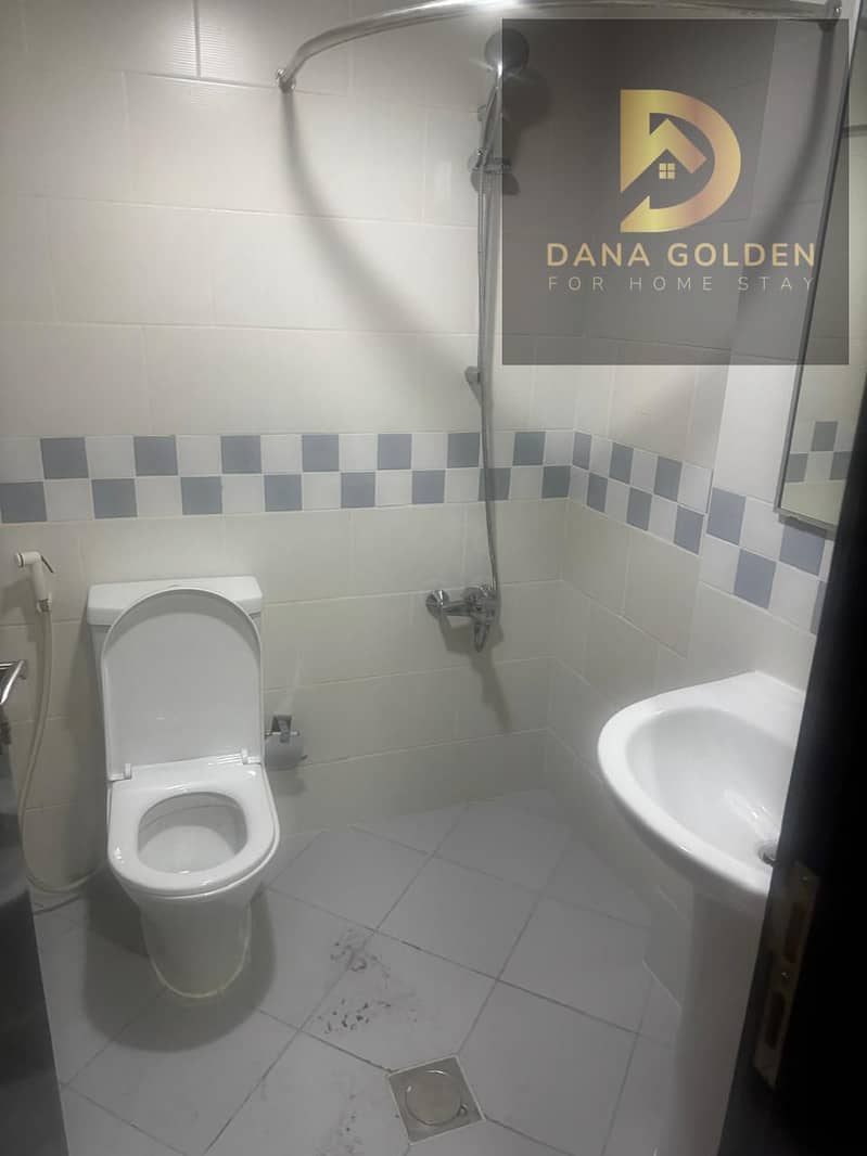 18 f1cb126d-07ad-493f-a6f6-3ce5452e2eb5. jpg