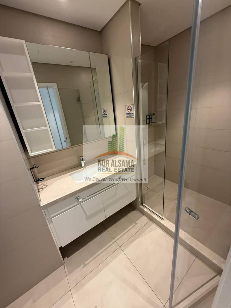 12 51cad230-5085-42e3-accf-0f440ac6d6a1. jpg