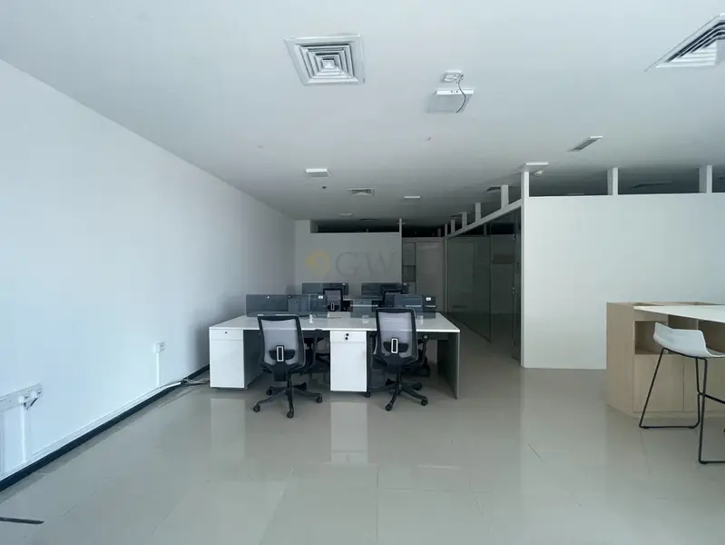 Fitted office with partition in Bay Square