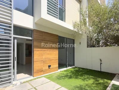 2 Bedroom Apartment for Rent in Dubai South, Dubai - 2 Bed + Study | Spacious and Bright | Vacant 2 Bedroom Apartment for Rent in Dubai South, Dubai - 2 Bed + Study | Spacious and Bright | Vacant