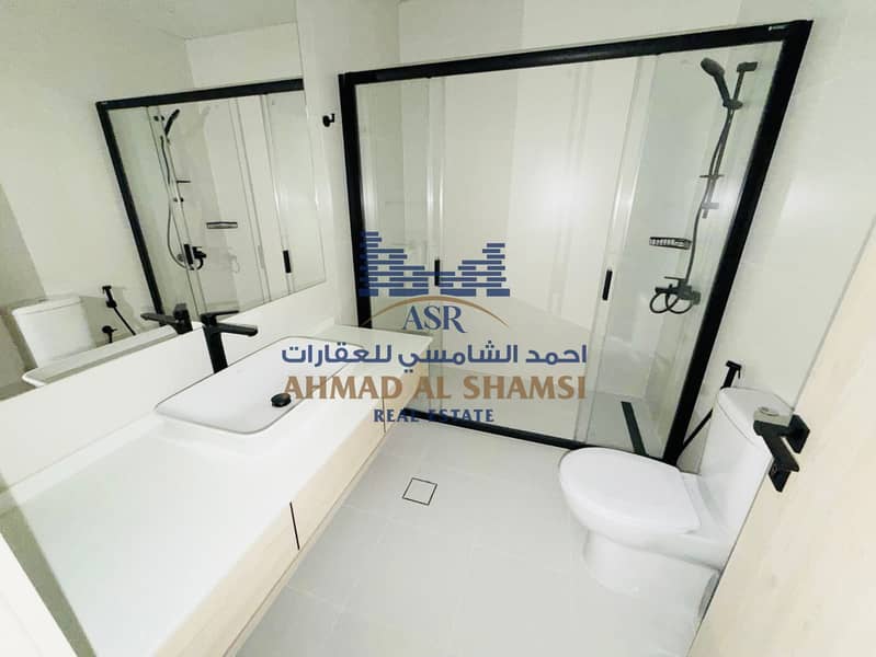 21 32cd9419-9f93-4361-9ec9-63ecc018edde. jpg