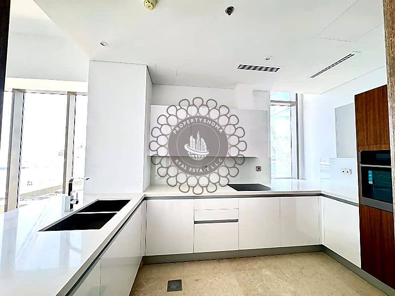 11 kitchen_clean_bright_800x600_final. jpg