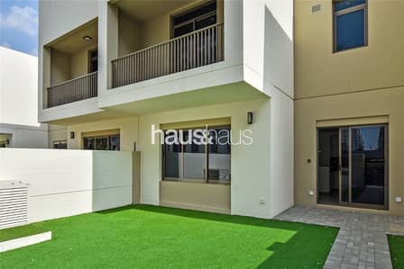Single Row | Landscaped | Well Kept + Vacant Single Row | Landscaped | Well Kept + Vacant