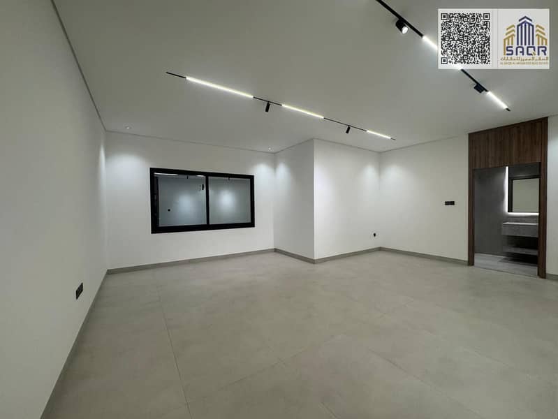 4 7c0ed688-1740-441c-bb35-eff147e2758a. jpg