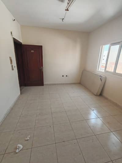 Studio for Rent in Al Sharq, Sharjah - WhatsApp Image 2026-07-16 at 19.27. 01 (2). jpeg Studio for Rent in Al Sharq, Sharjah - WhatsApp Image 2026-07-16 at 19.27. 01 (2). jpeg