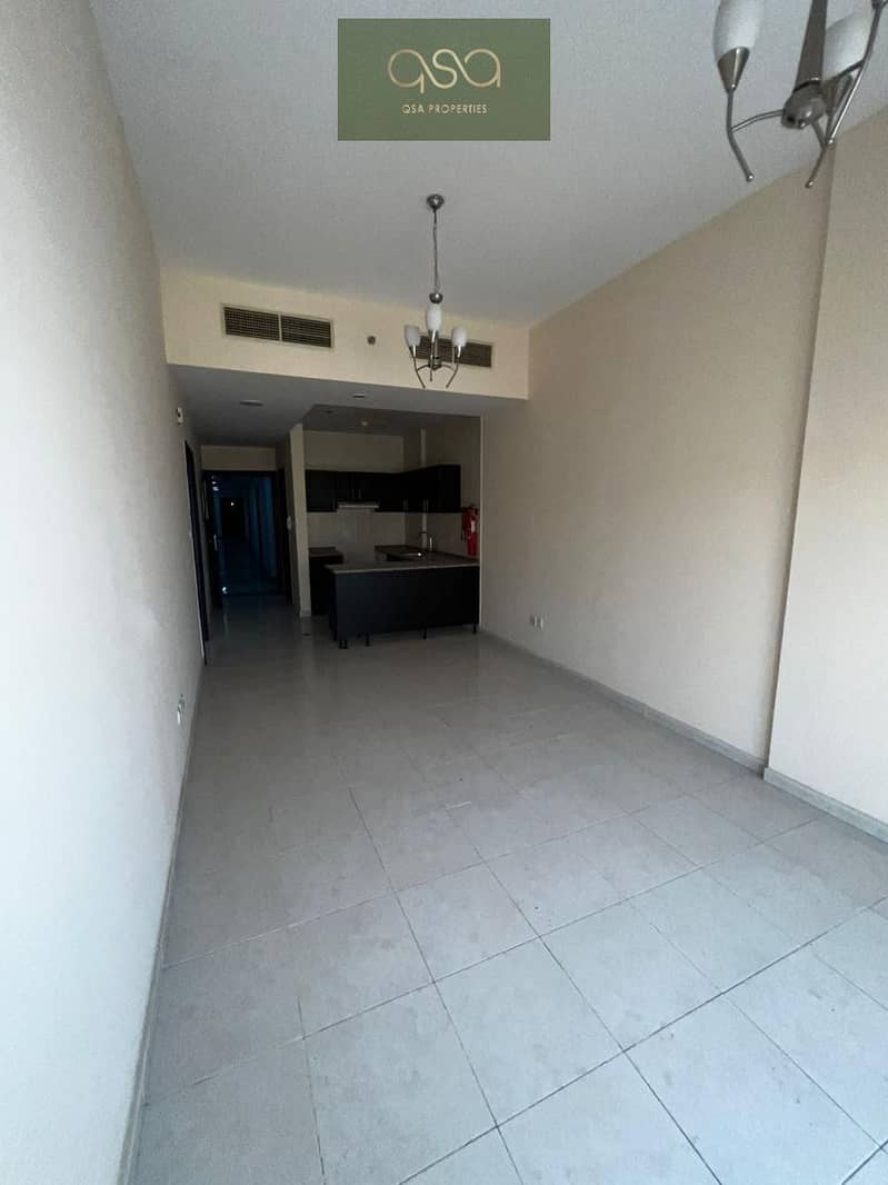 3 cd8835cc-87d8-4af2-9da7-7ae387187c49. jpg