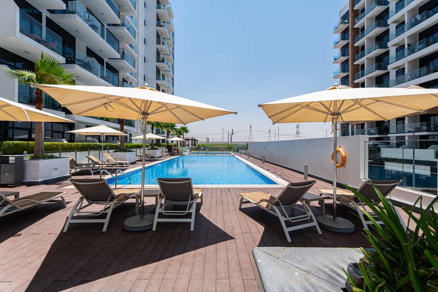 19 Swimming Pool 2. jpg