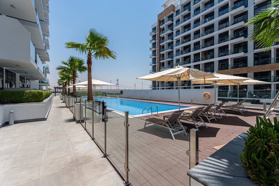 22 Swimming Pool 1. jpg