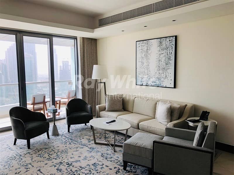 Stunning Corner Serviced Apartment w/ Burj & Fountain View Stunning Corner Serviced Apartment w/ Burj & Fountain View