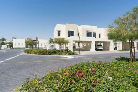 4 Schlafzimmer Townhouse zum zur Miete in Town Square, Dubai - Reihenhaus in Town Square，Noor Townhouses, 4 schlafzimmer, 200000 AED - 15159956