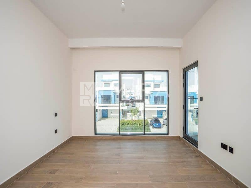 11 5 bed mid Big plot Unit-21