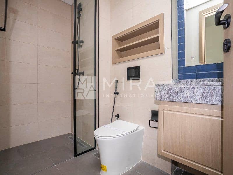 20 5 bed mid Big plot Unit-25