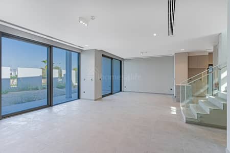 4 Bedroom Townhouse for Rent in Mohammed Bin Rashid City (MBR City), Dubai - Exquisite Unit | Corner Plot | Pool 4 Bedroom Townhouse for Rent in Mohammed Bin Rashid City (MBR City), Dubai - Exquisite Unit | Corner Plot | Pool