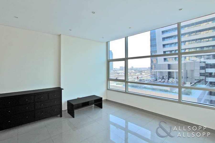 1 Bedroom | Unfurnished | Close To Metro