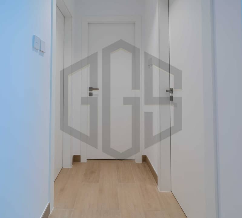 8 GRO04596. jpg