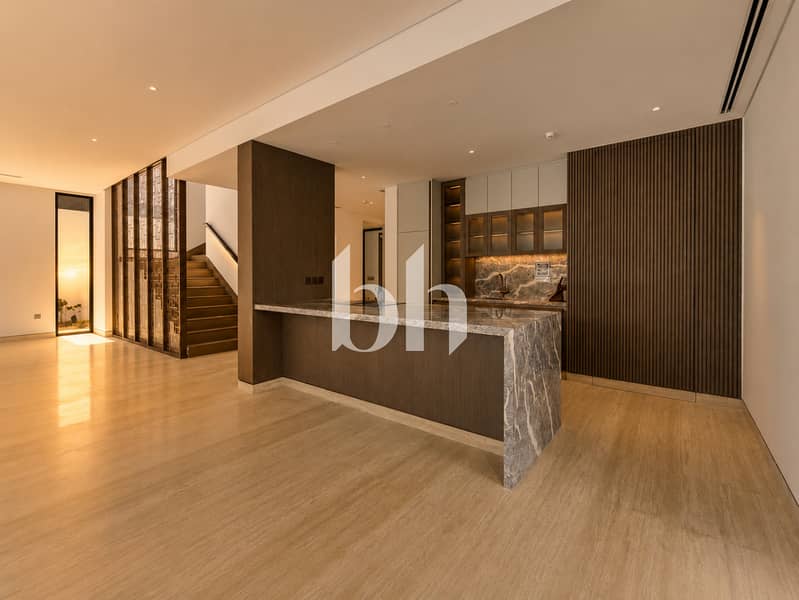3 images image img