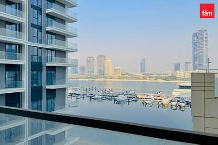 2 Slaapkamers Appartement te Huur in Dubai Harbour, Dubai - Appartement in Dubai Harbour，Emaar Beachfront，Marina Vista，Marina Vista Tower 2, 2 slaapkamers, 189999 AED - 15864101