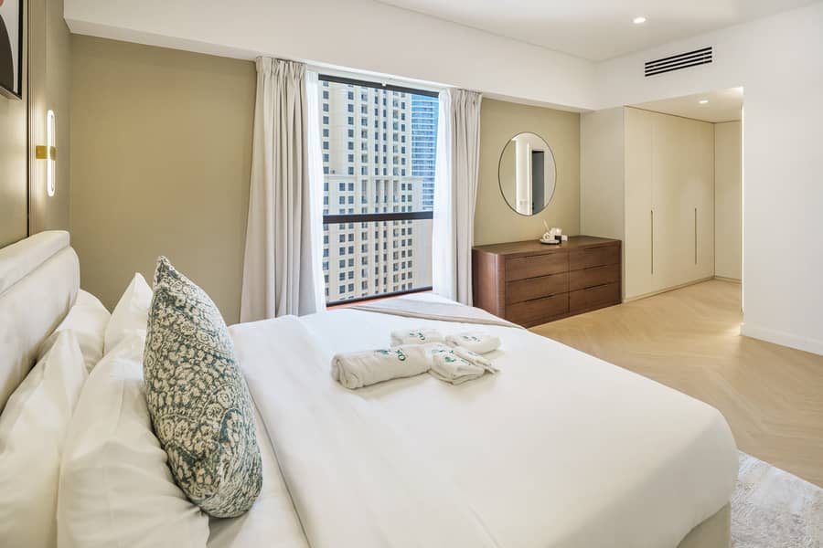 14 Oak Tree JBR Sadaf 7 2801 - 03. jpg