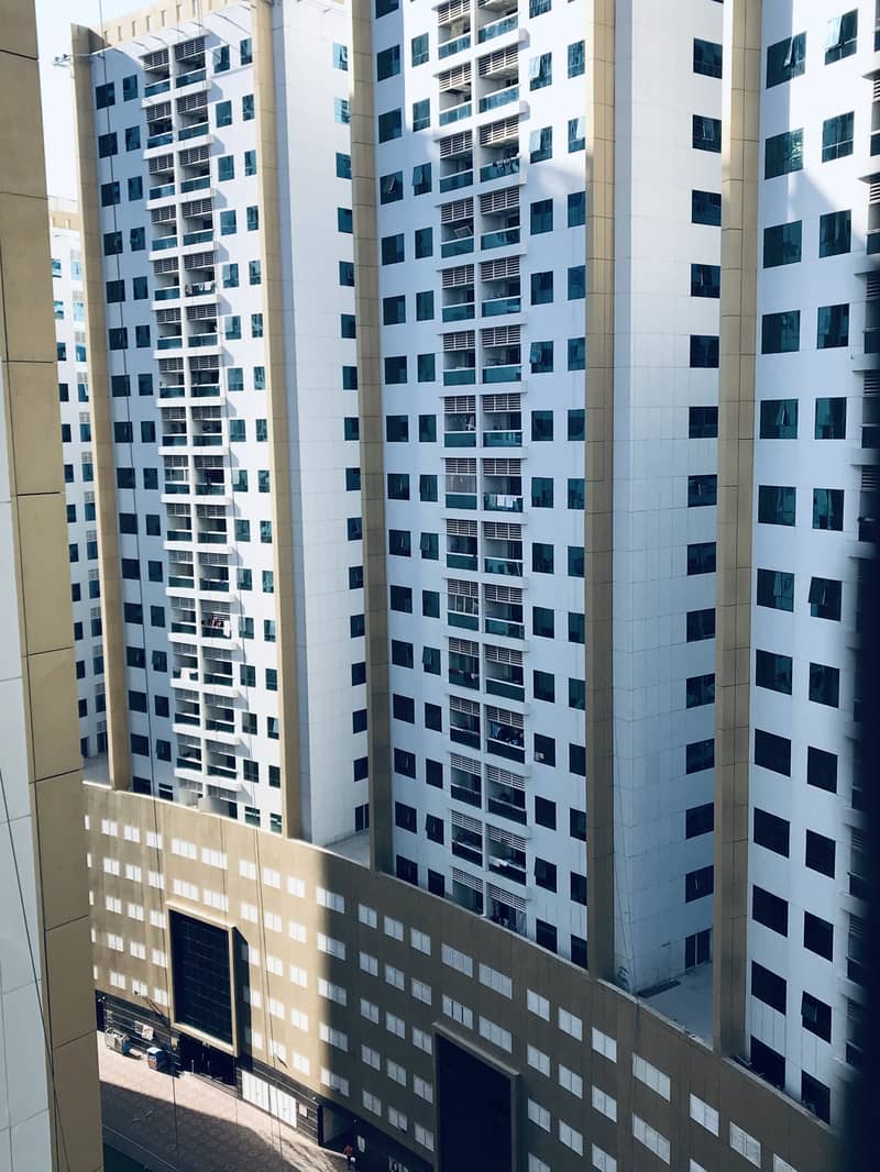 12 Studio-Flat-for-Rent-Pearl-Tower (12). JPG