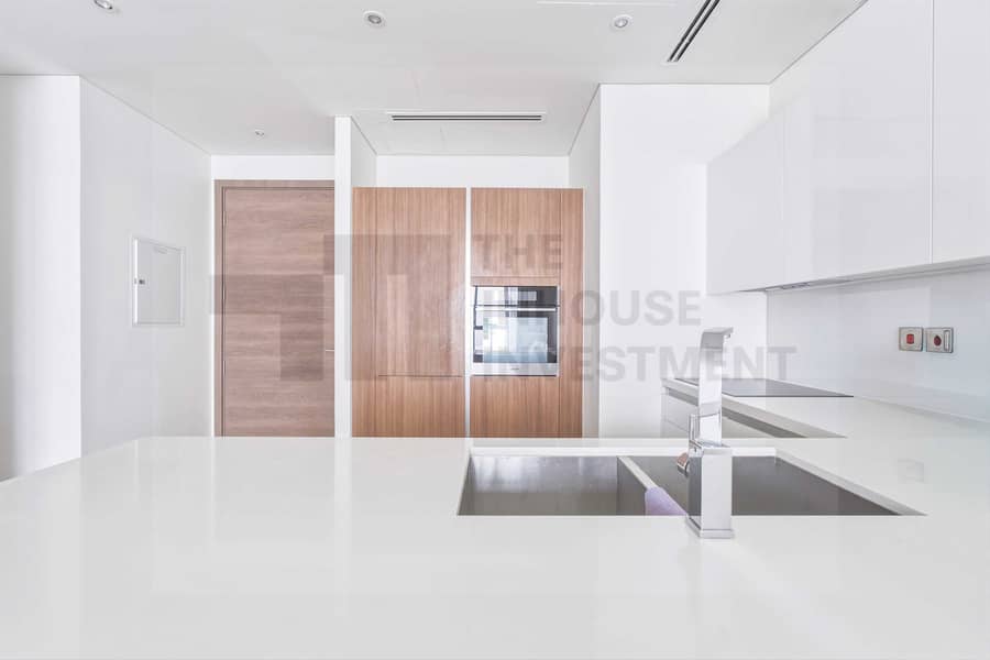 8 08 - Kitchen. jpg