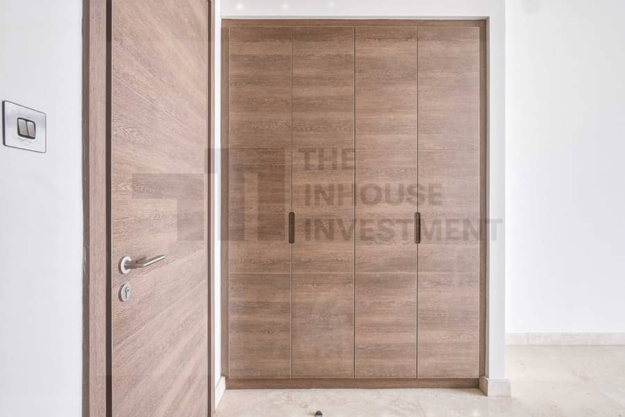 13 13 - Bedroom - Wardrobe. jpg
