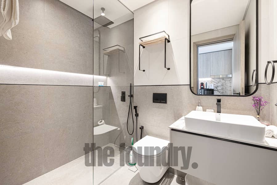 12 Bathroom 1. jpg