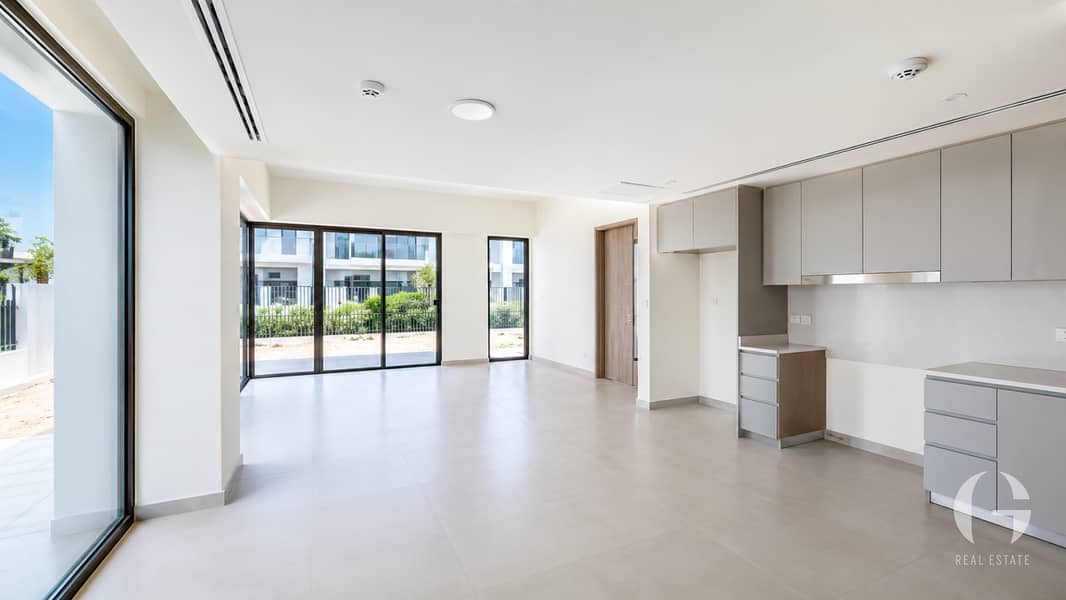 Near Park | Large Layout | Single Row | 4BR Near Park | Large Layout | Single Row | 4BR
