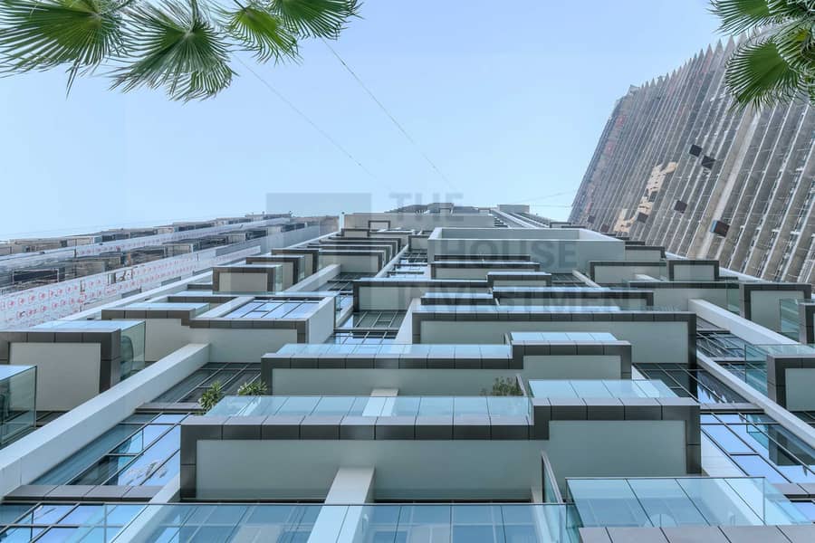 32 32 - Building Exterior. jpg