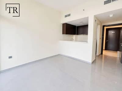 1 Bedroom Apartment for Rent in Business Bay, Dubai - Spacious Layout |Semi Furnished| Scenic Pool Views 1 Bedroom Apartment for Rent in Business Bay, Dubai - Spacious Layout |Semi Furnished| Scenic Pool Views