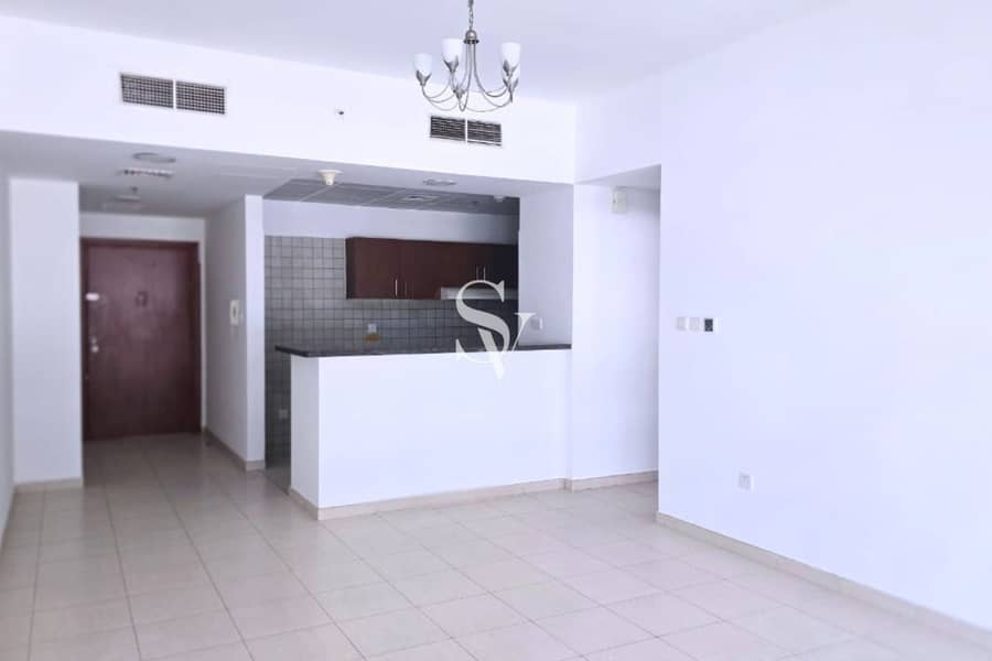 Spacious | High Floor | Pool View | Close to Exit Spacious | High Floor | Pool View | Close to Exit
