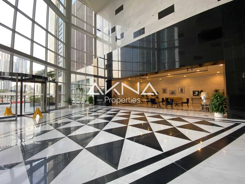 8 Lobby (1). jpg