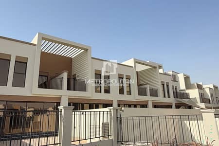 تاون هاوس 4 غرف نوم للايجار في داماك لاجونز، دبي - تاون هاوس في كوستا برافا،داماك لاجونز 4 غرف 169000 درهم - 15865999