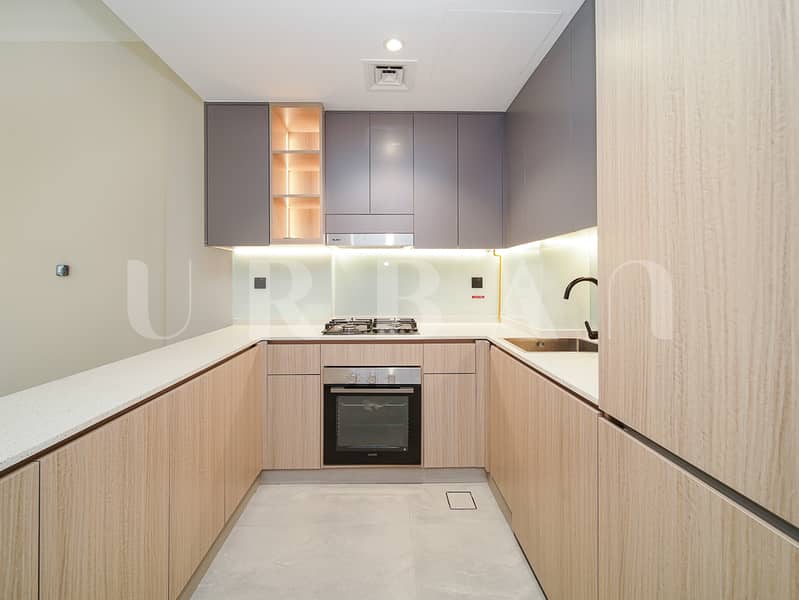 7 ADU00036. JPG