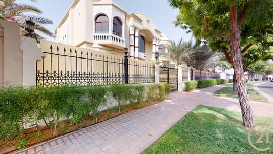 8 habitaciones Villa para en Alquiler en Emirates Hills, Dubai - 01-Villa-E50-Emirates-Hills-07262022_092126. jpg 8 habitaciones Villa para en Alquiler en Emirates Hills, Dubai - 01-Villa-E50-Emirates-Hills-07262022_092126. jpg